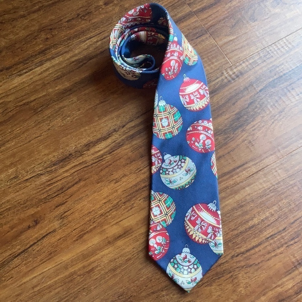 Lands end Christmas tree ornament tie‎